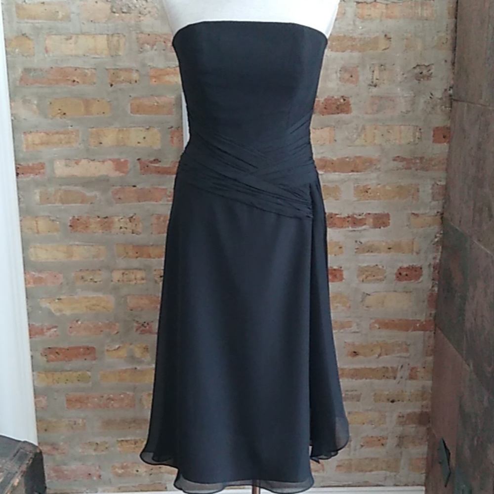 B2 Black Polyester Chiffon Bridesmaid Dress